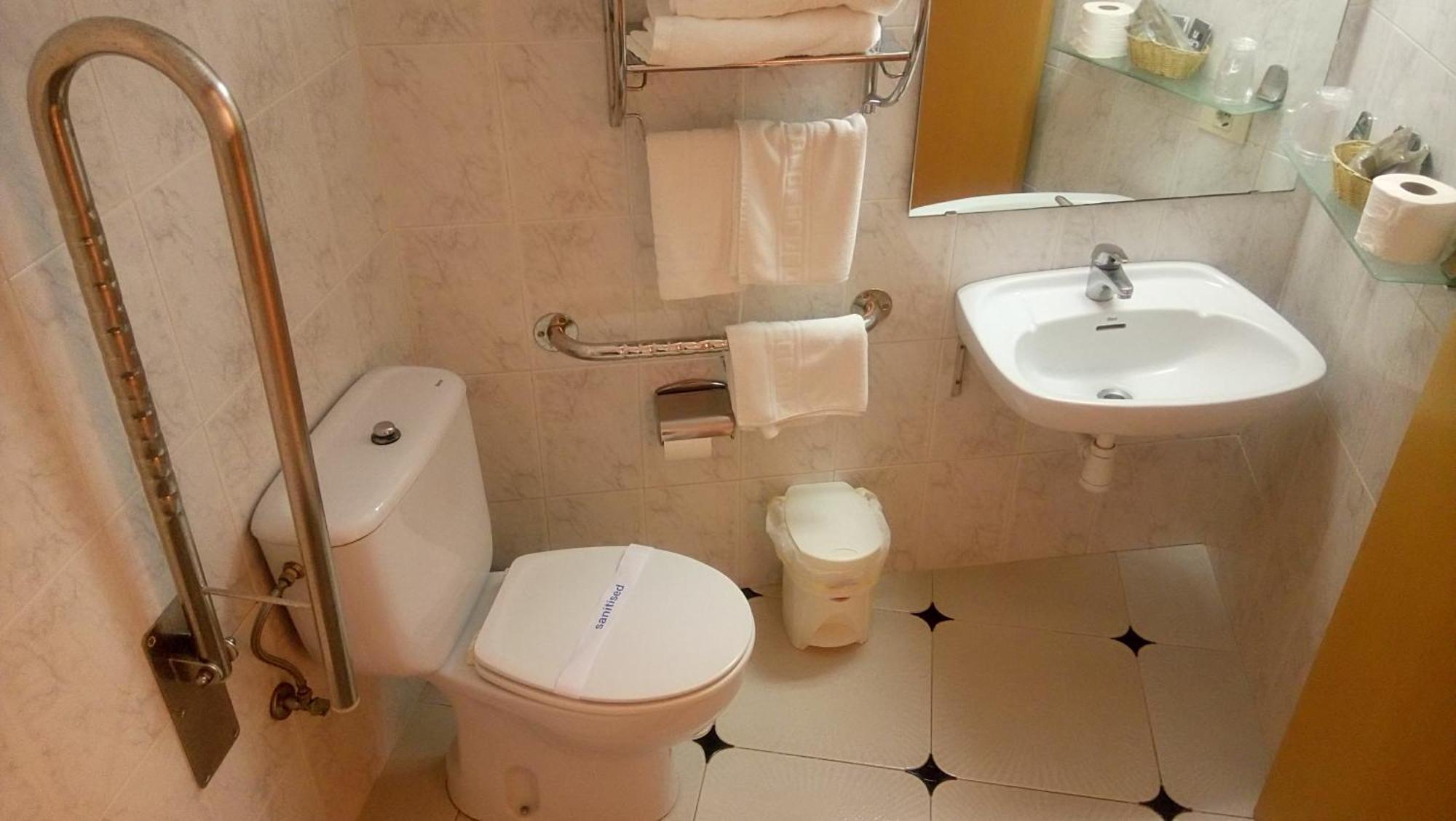 Hotel Vilobi Vilovi de Onar Room photo
